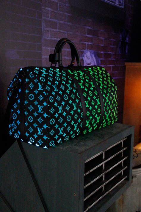 louis vuitton rompertje|louis vuitton light up.